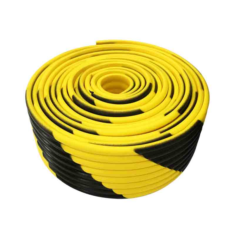 Wave-Shaped Self-Adhesive Foam Edge Guard – 5m/16.4ft Yellow & Black High-Visibility Bumper Roll for Walls, Corners, Doorways & Equipment